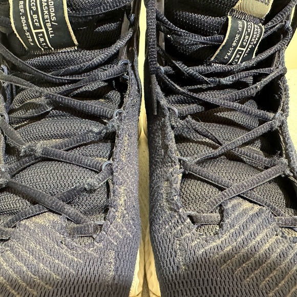 Adidas Bounce High Top Basketball Shoes, men's size 11 - Picture 3 of 8